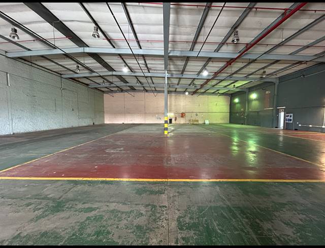 1,550M² WAREHOUSE TO LET IN EPPING INDUSTRIAL